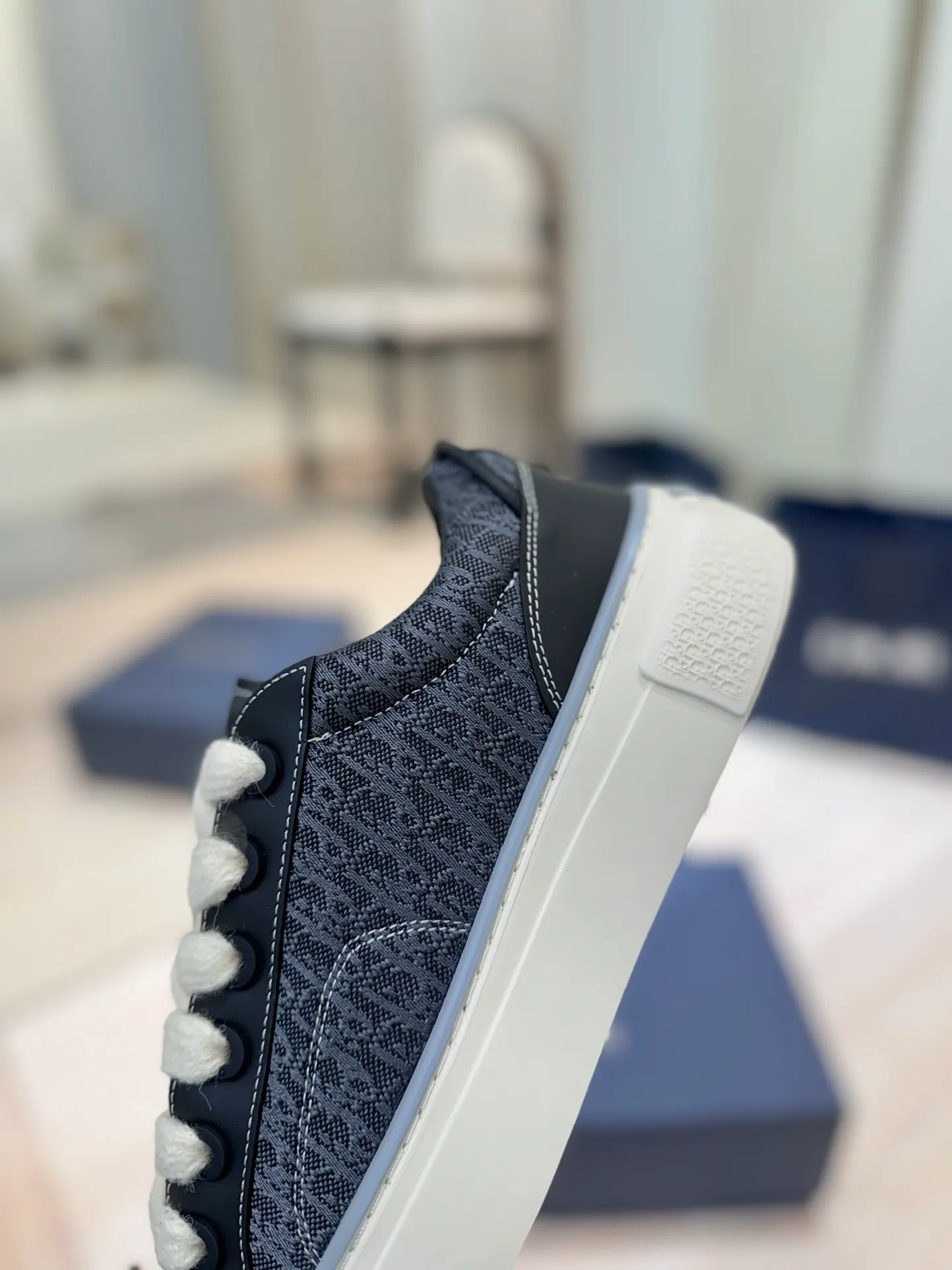 👟👟Ex-factory price 600👟👟 (Top version) Dior 2025 autumn and winter haute couture series new men's shoes CD jelly-colored flat casual shoes Dior and STONE ISLAND B33 round toe lace-up canvas skate shoes Stars' same style Oblique letter logo embroidered retro color-blocking sneakers The top high-end version on the market ✅ Upper: imported custom calfskin/suede leather ✅Inner: water-dyed cowhide lining ✅Outsole: original open-molded Tpu outsole ✅Packaging: full set of original box ✅Size: 35-45 (46 pieces customized, non-refundable)